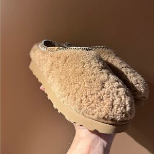 Women’s UGG Tasman Maxi Curly size 6